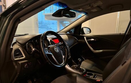 Opel Astra J, 2011 год, 540 000 рублей, 22 фотография