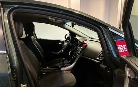 Opel Astra J, 2011 год, 540 000 рублей, 28 фотография