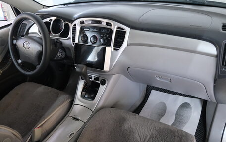 Toyota Highlander III, 2004 год, 1 199 000 рублей, 16 фотография