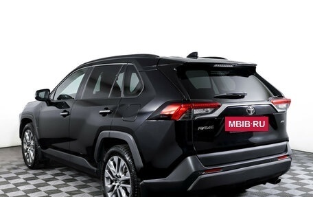 Toyota RAV4, 2020 год, 3 590 000 рублей, 7 фотография