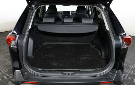 Toyota RAV4, 2020 год, 3 590 000 рублей, 10 фотография