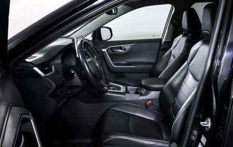 Toyota RAV4, 2020 год, 3 590 000 рублей, 17 фотография