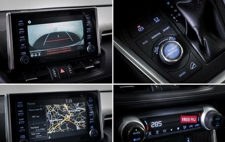 Toyota RAV4, 2020 год, 3 590 000 рублей, 19 фотография