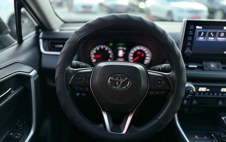 Toyota RAV4, 2021 год, 2 999 000 рублей, 16 фотография