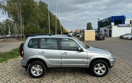 Chevrolet Niva I рестайлинг, 2016 год, 710 000 рублей, 2 фотография