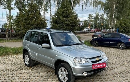 Chevrolet Niva I рестайлинг, 2016 год, 710 000 рублей, 4 фотография