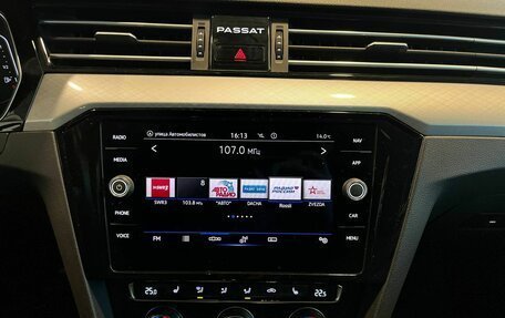 Volkswagen Passat B8 рестайлинг, 2019 год, 2 450 000 рублей, 13 фотография