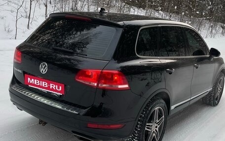 Volkswagen Touareg III, 2011 год, 1 820 000 рублей, 5 фотография