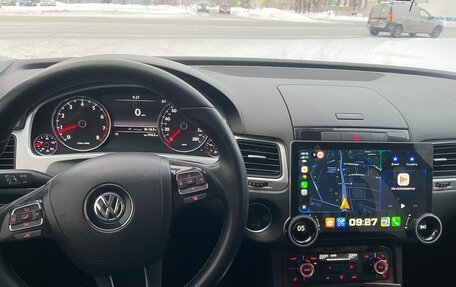 Volkswagen Touareg III, 2011 год, 1 820 000 рублей, 13 фотография