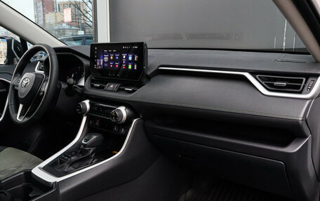 Toyota RAV4, 2024 год, 4 200 000 рублей, 7 фотография