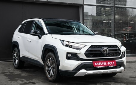 Toyota RAV4, 2024 год, 4 200 000 рублей, 3 фотография