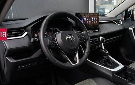 Toyota RAV4, 2024 год, 4 200 000 рублей, 13 фотография