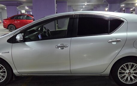 Toyota Aqua I, 2013 год, 850 000 рублей, 2 фотография