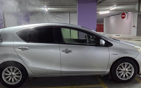 Toyota Aqua I, 2013 год, 850 000 рублей, 6 фотография