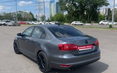 Volkswagen Jetta VI, 2013 год, 820 000 рублей, 3 фотография