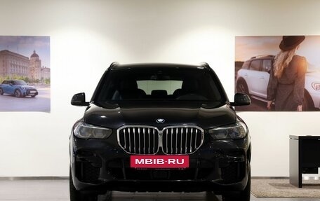 BMW X5, 2021 год, 9 350 000 рублей, 2 фотография