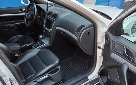 Skoda Octavia RS, 2010 год, 1 100 000 рублей, 10 фотография