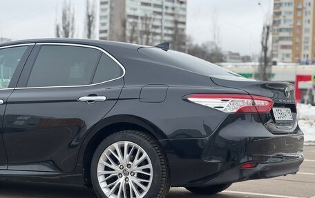 Toyota Camry, 2018 год, 2 500 000 рублей, 10 фотография