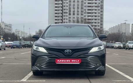 Toyota Camry, 2018 год, 2 500 000 рублей, 2 фотография