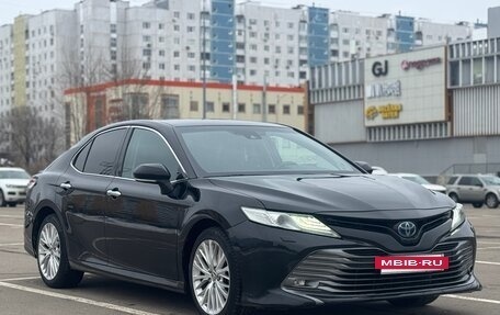 Toyota Camry, 2018 год, 2 500 000 рублей, 3 фотография