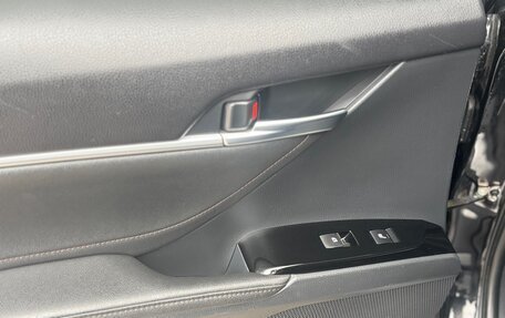 Toyota Camry, 2018 год, 2 500 000 рублей, 30 фотография