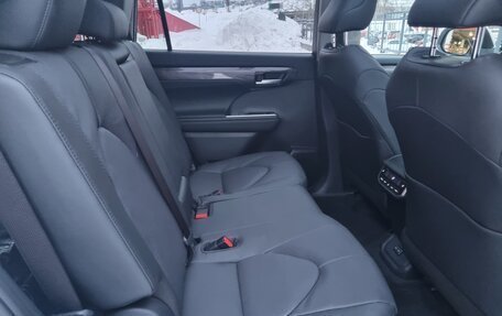 Toyota Highlander, 2025 год, 5 590 000 рублей, 25 фотография