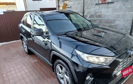 Toyota RAV4, 2021 год, 3 333 000 рублей, 7 фотография