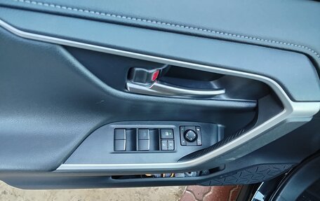 Toyota RAV4, 2021 год, 3 333 000 рублей, 14 фотография