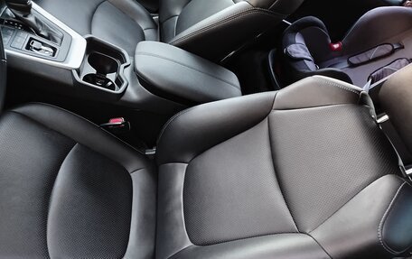 Toyota RAV4, 2021 год, 3 333 000 рублей, 18 фотография