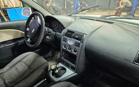 Ford Mondeo III, 2001 год, 250 000 рублей, 7 фотография