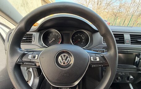 Volkswagen Jetta VI, 2016 год, 1 300 000 рублей, 17 фотография