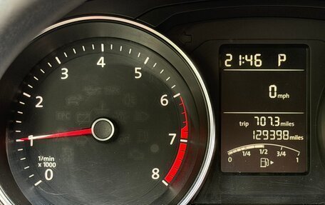 Volkswagen Jetta VI, 2016 год, 1 300 000 рублей, 20 фотография