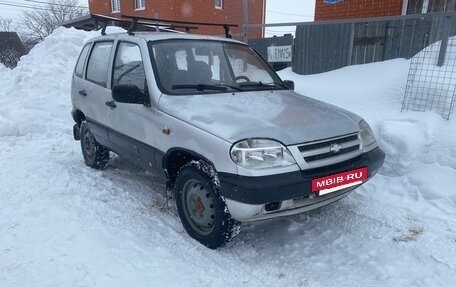 Chevrolet Niva I рестайлинг, 2003 год, 190 000 рублей, 4 фотография