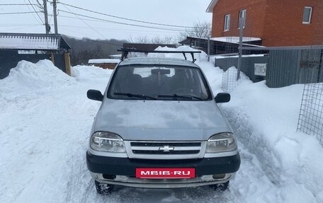 Chevrolet Niva I рестайлинг, 2003 год, 190 000 рублей, 3 фотография