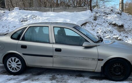Opel Vectra B рестайлинг, 1998 год, 95 000 рублей, 5 фотография