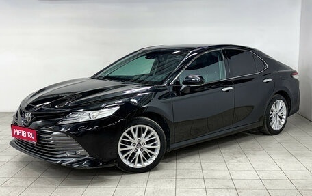 Toyota Camry, 2018 год, 3 120 000 рублей, 1 фотография