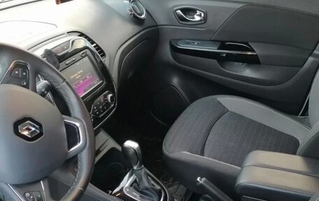 Renault Kaptur I рестайлинг, 2018 год, 1 300 000 рублей, 4 фотография