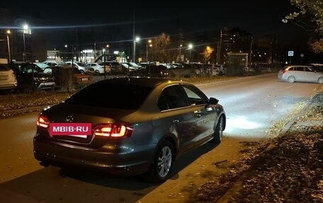 Volkswagen Jetta VI, 2011 год, 970 000 рублей, 6 фотография