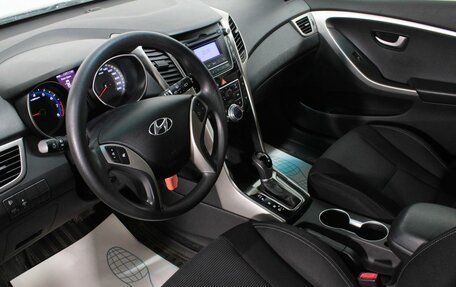 Hyundai i30 II рестайлинг, 2013 год, 1 150 000 рублей, 10 фотография