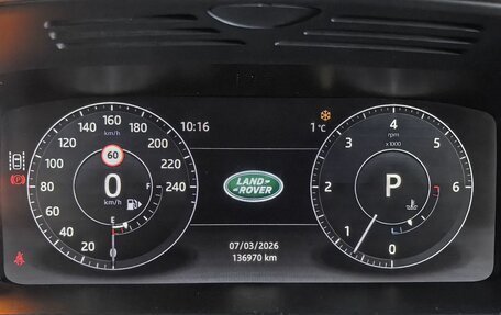 Land Rover Range Rover IV рестайлинг, 2017 год, 4 850 000 рублей, 13 фотография