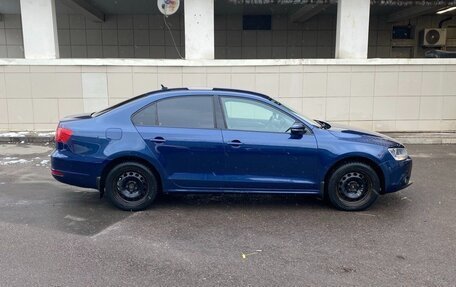 Volkswagen Jetta VI, 2011 год, 660 000 рублей, 8 фотография