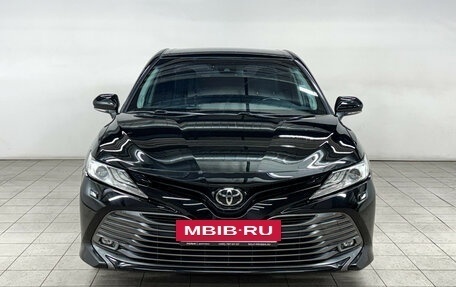 Toyota Camry, 2018 год, 3 120 000 рублей, 2 фотография