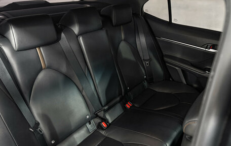 Toyota Camry, 2018 год, 3 120 000 рублей, 8 фотография