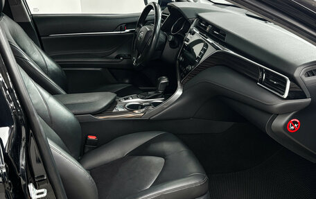 Toyota Camry, 2018 год, 3 120 000 рублей, 7 фотография