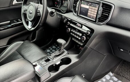 KIA Sportage IV рестайлинг, 2017 год, 2 600 000 рублей, 11 фотография