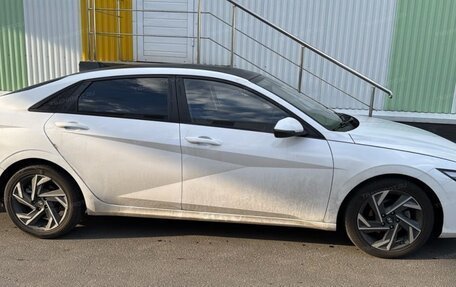 Hyundai Elantra, 2023 год, 1 850 000 рублей, 5 фотография