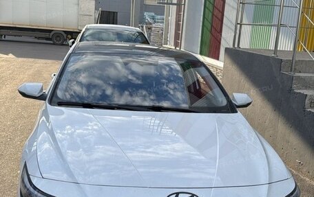 Hyundai Elantra, 2023 год, 1 850 000 рублей, 6 фотография