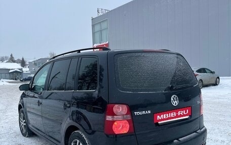 Volkswagen Touran III, 2007 год, 795 000 рублей, 4 фотография