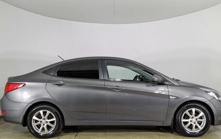 Hyundai Solaris II рестайлинг, 2015 год, 980 000 рублей, 4 фотография