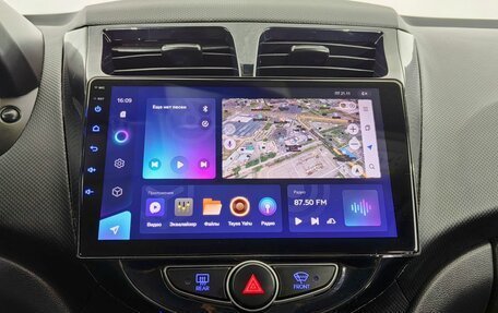 Hyundai Solaris II рестайлинг, 2015 год, 980 000 рублей, 13 фотография